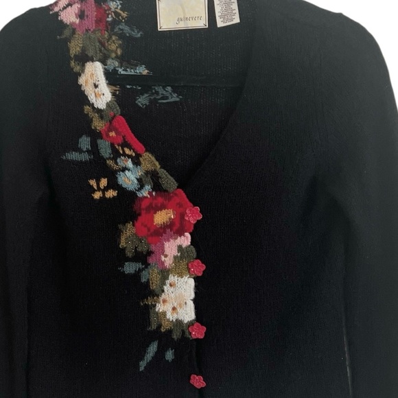Guinevere Anthropologie Black Floral V Neck Cardigan Sweater Medium - Picture 5 of 9
